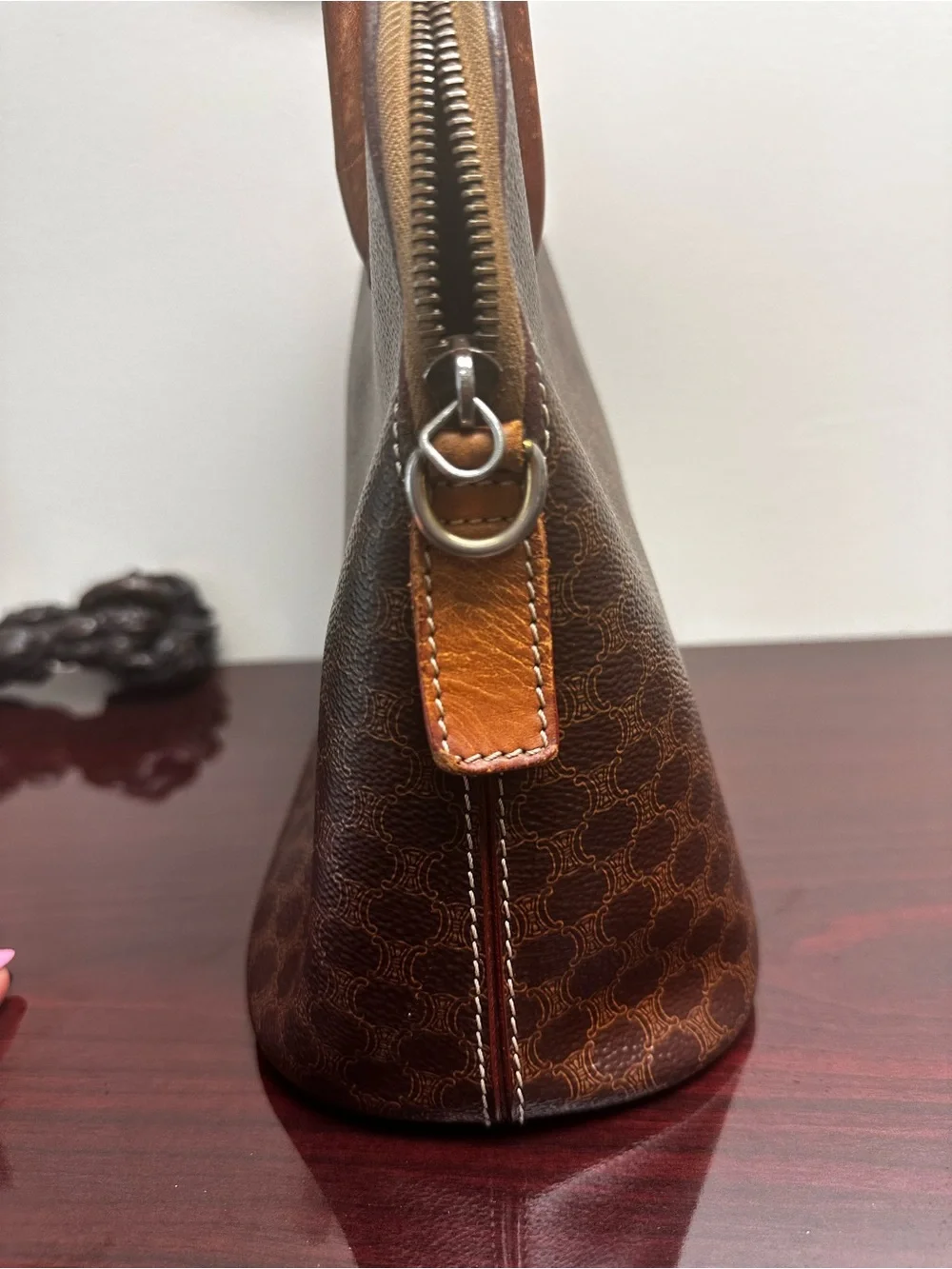 N/A elegant brown