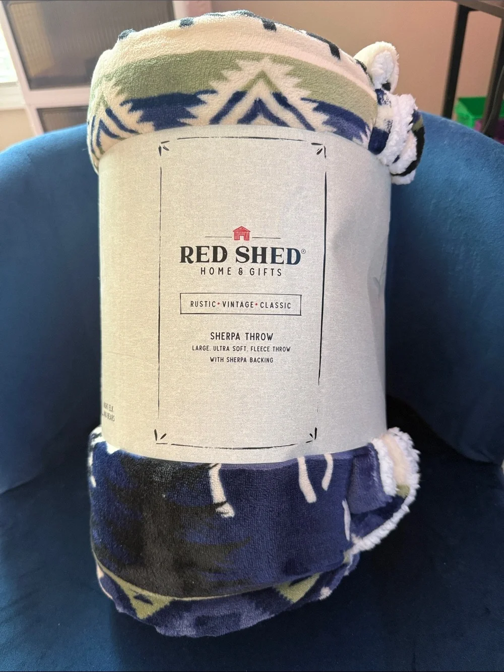 Red Shed bears style layering