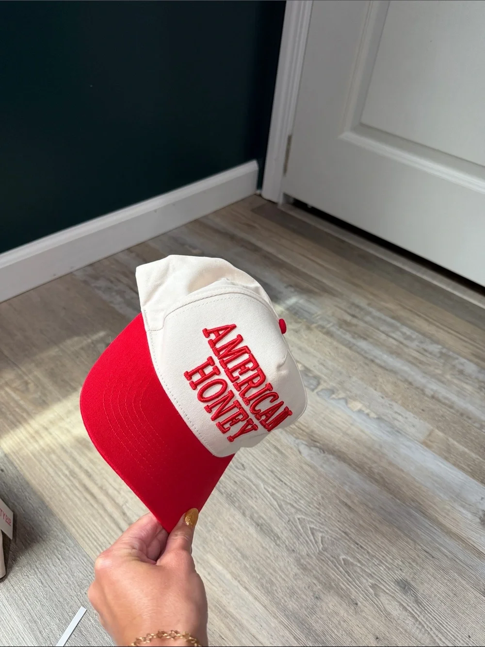 N/A classic red
