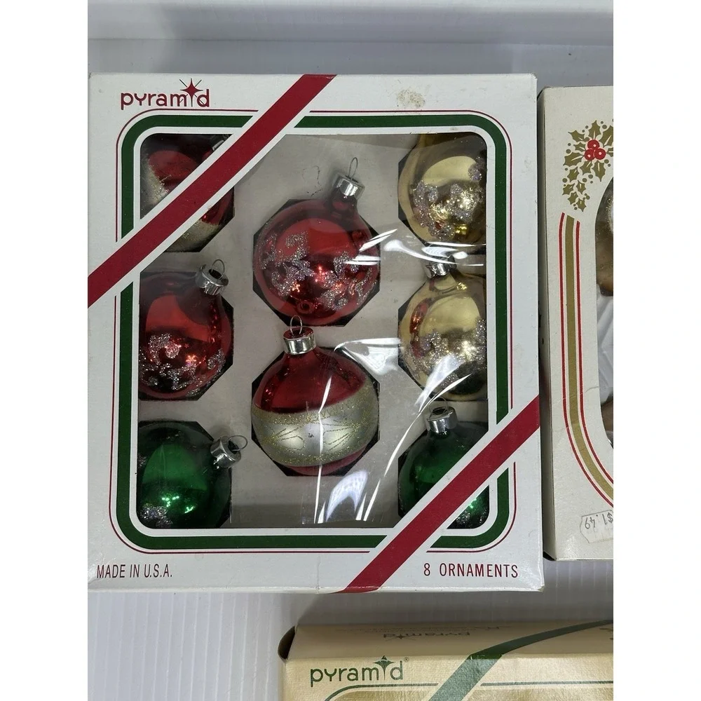 Rauch ornaments decorated