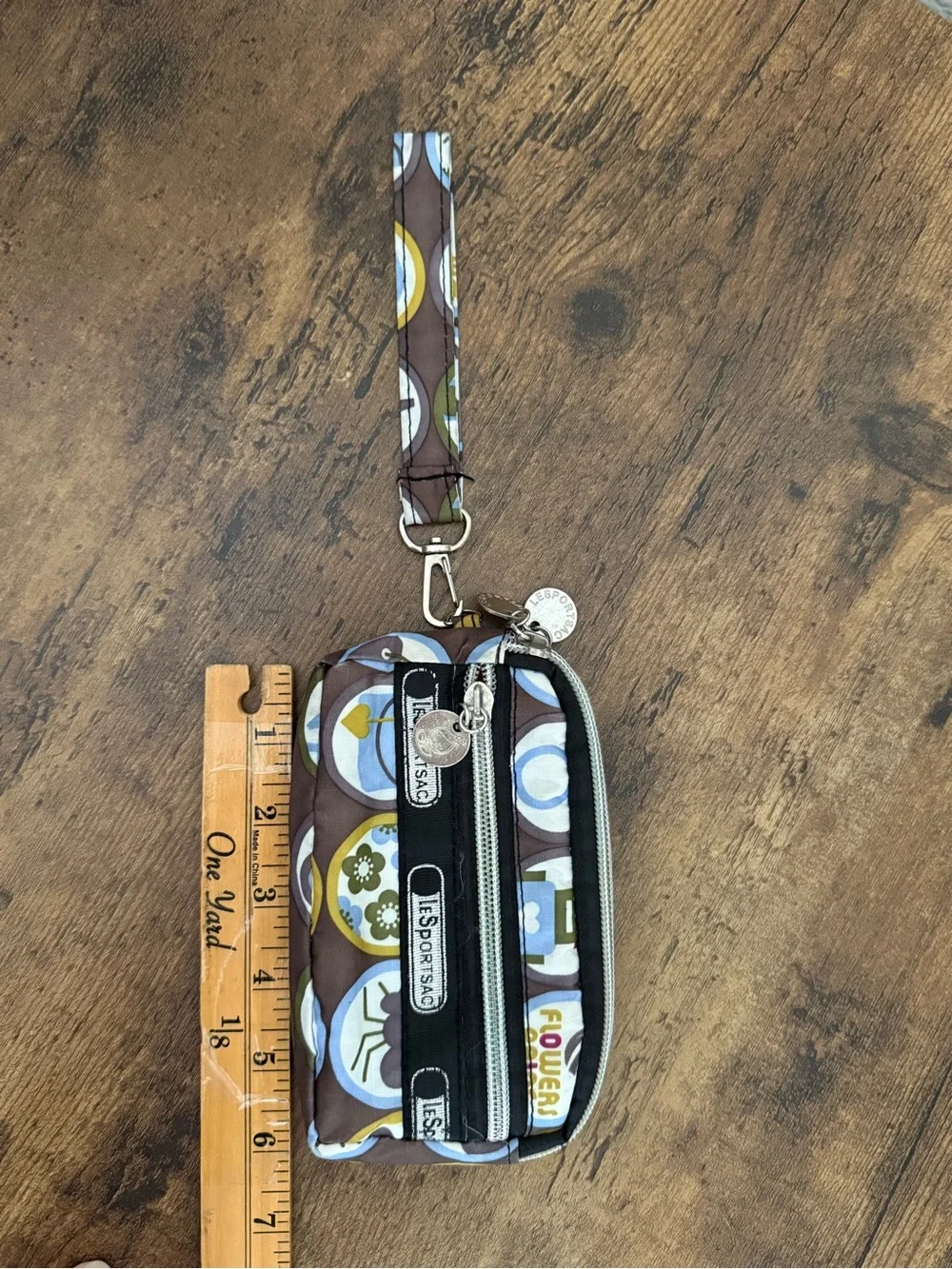 Lesportsac wristlet phone