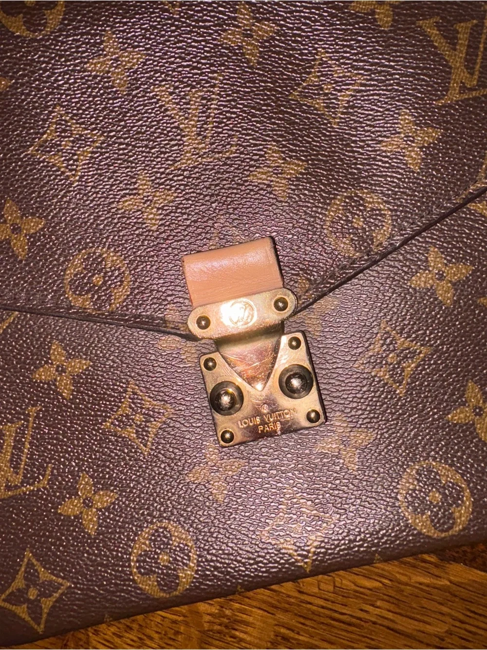 Louis Vuitton classic louis