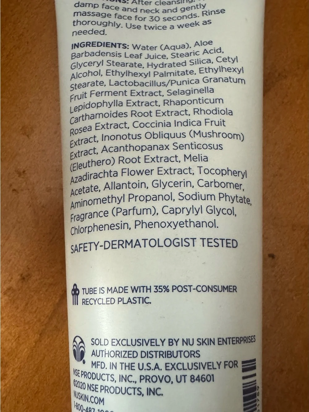 NuSkin Nutricentials Brighter Day Exfoliant Scrub