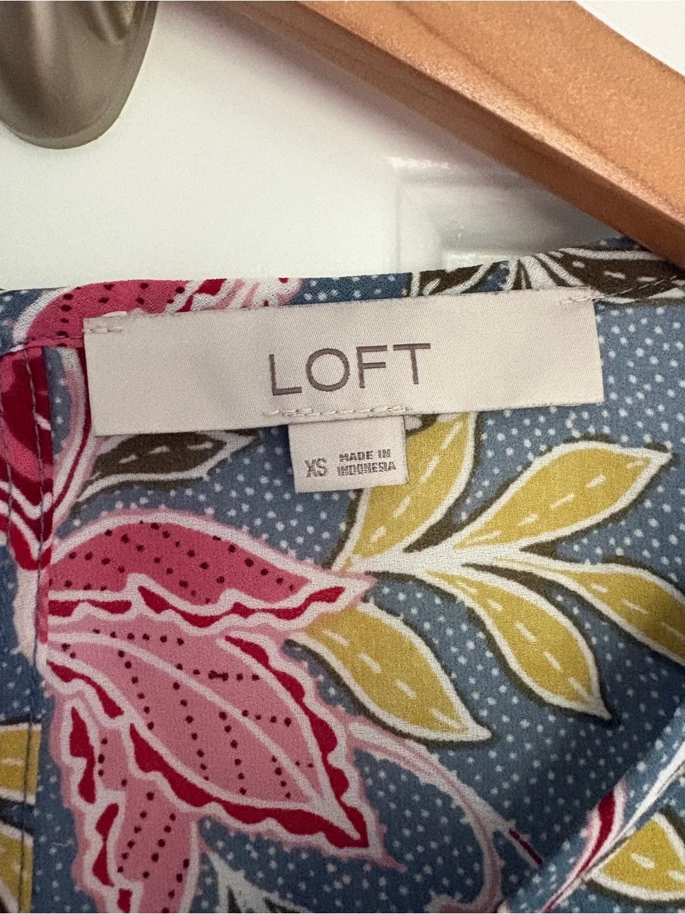 LOFT bright feminine soft