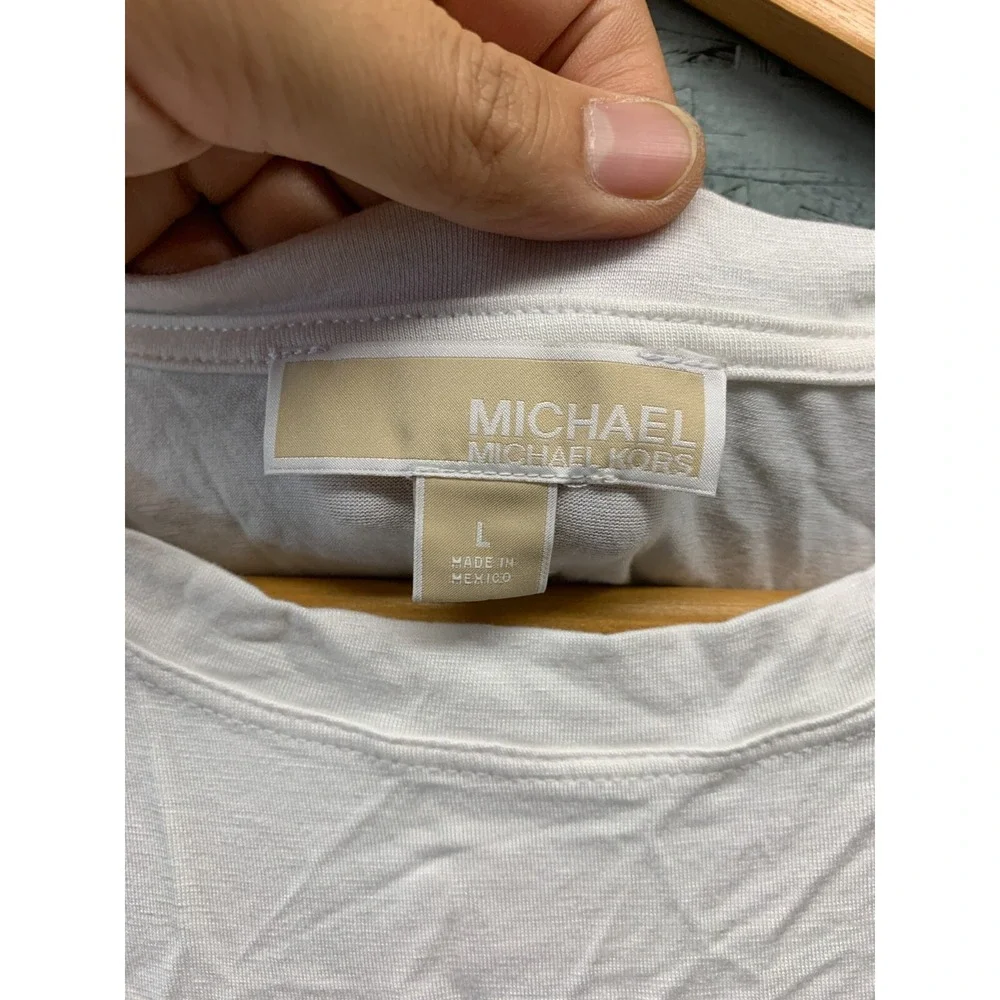 Michael Kors no visible