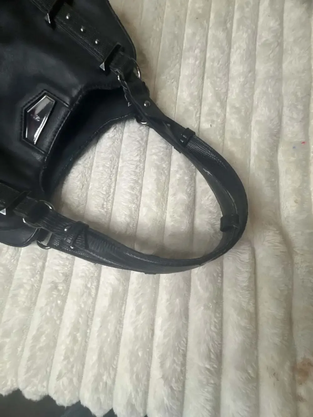 Simply Vera Vera Wang Black Faux Leather Slouchy Hobo Satchel Handbag