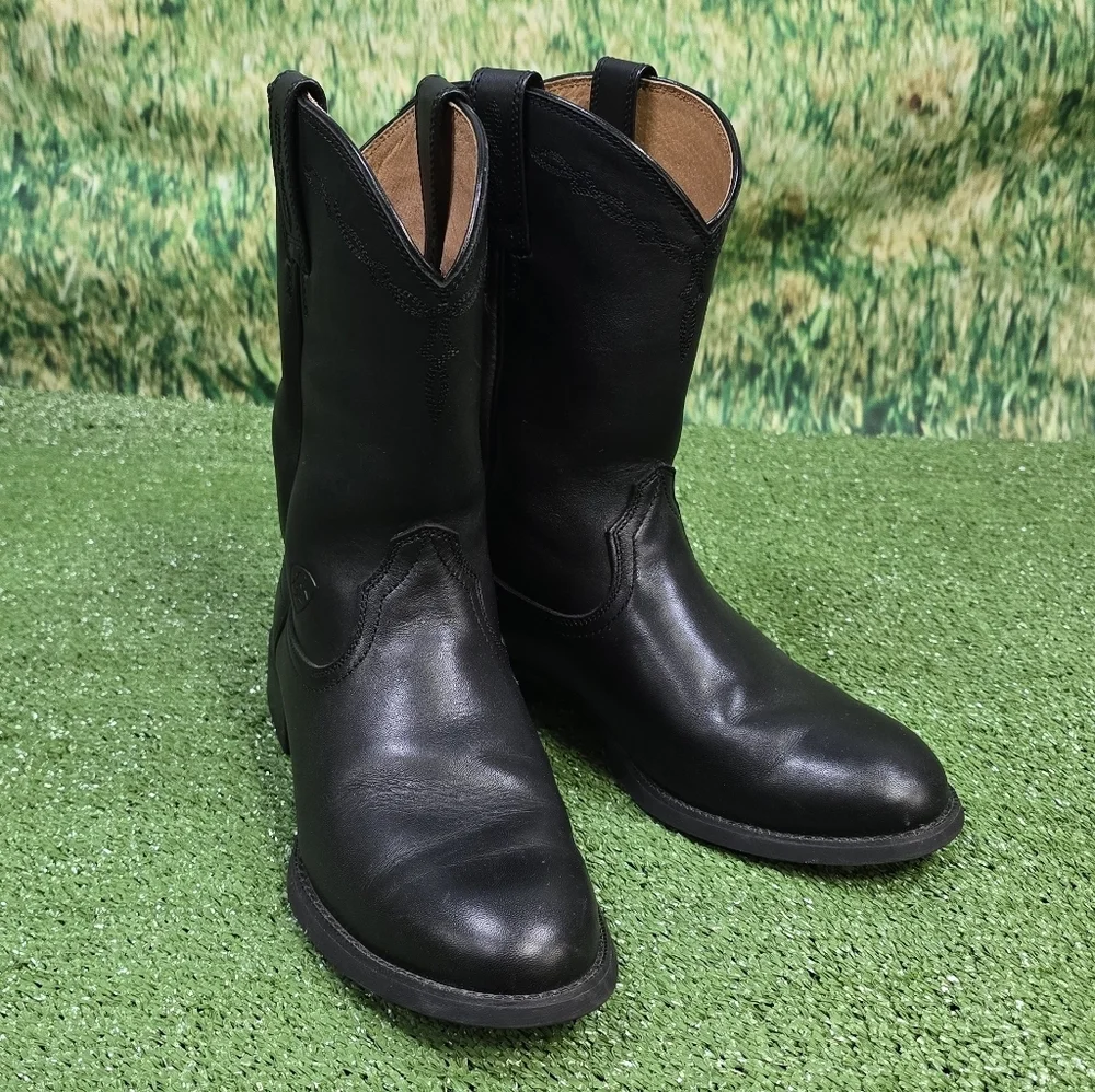 Ariat brand style