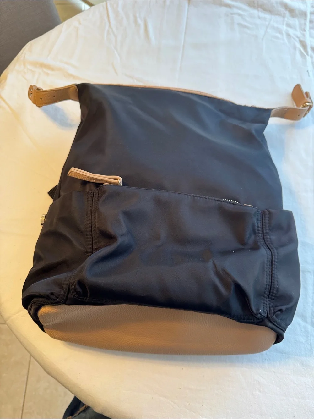 Tommy Bahama compact tommy