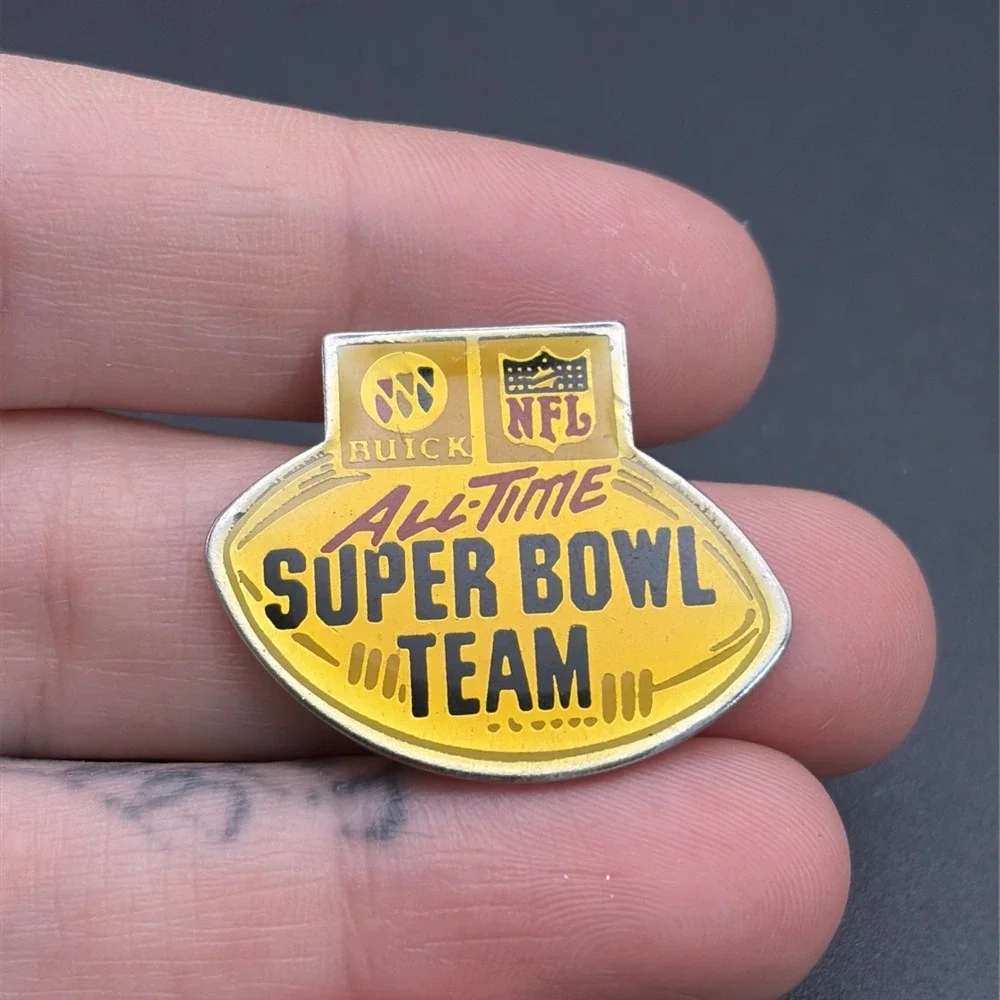 Buick All-Time Super Bowl Team NFL Football Lapel Hat Pin‎
