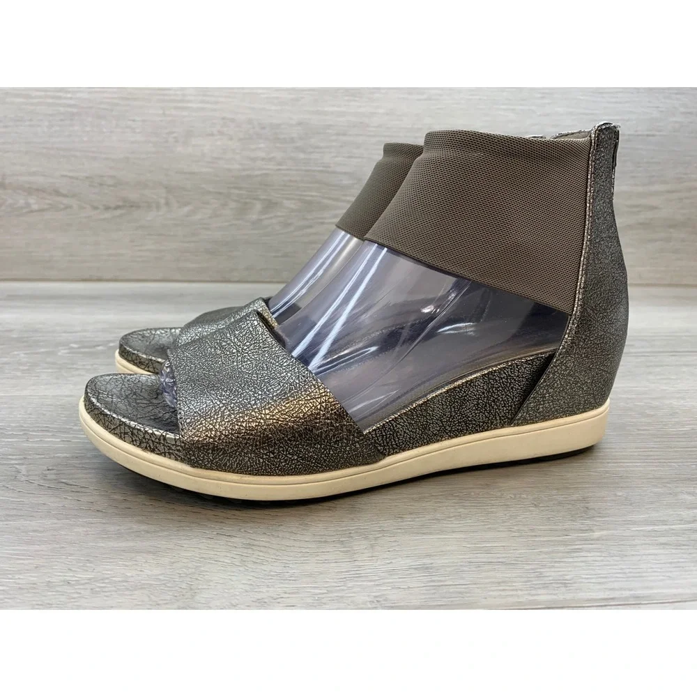 Eileen Fisher back flexible