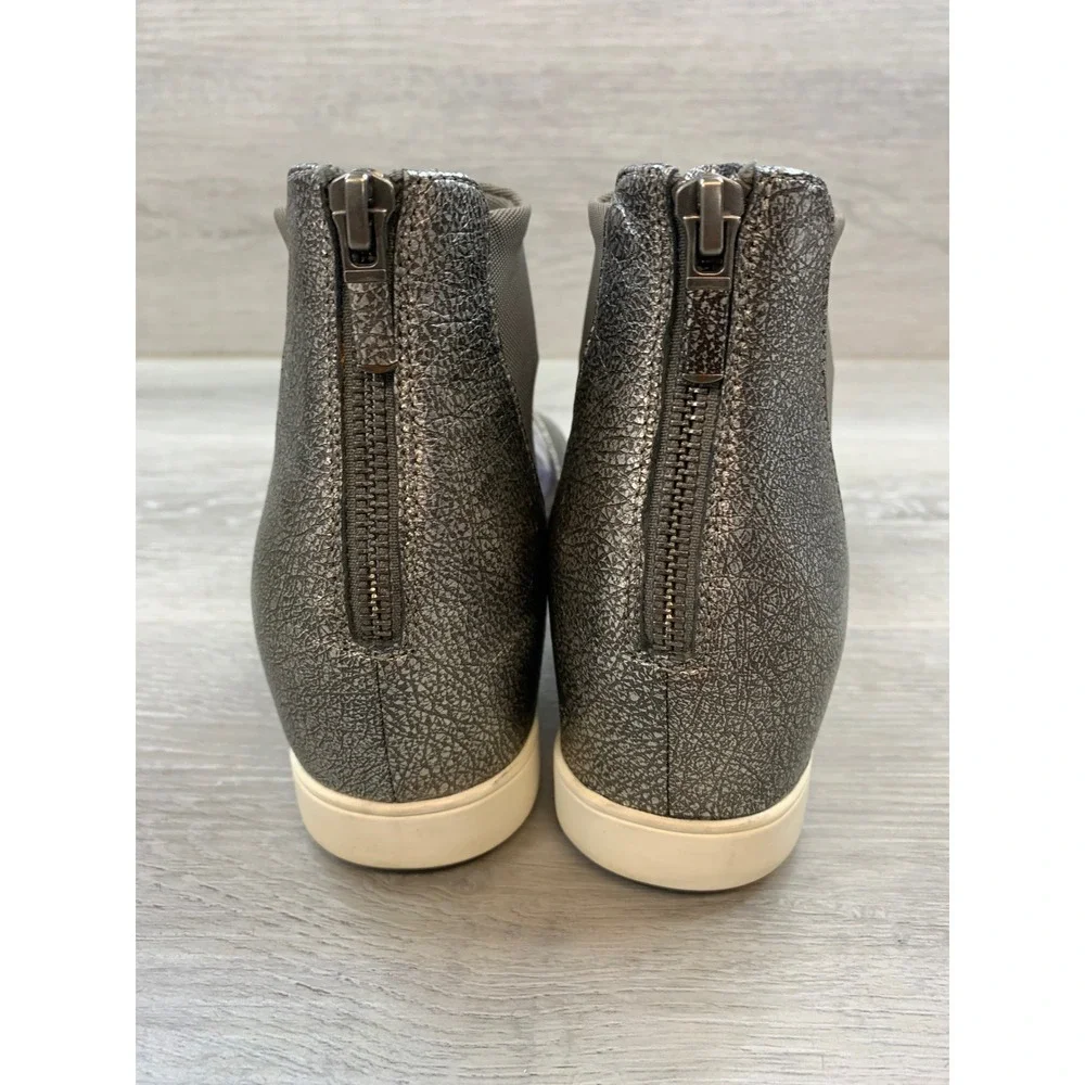 Eileen Fisher open strap