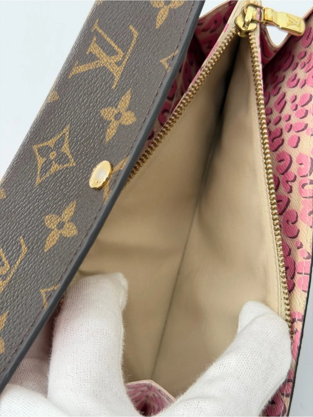 LV Limited Edit Sarah Sprouse x Monogram Wallet w/Pink Leopard Interior Full Set