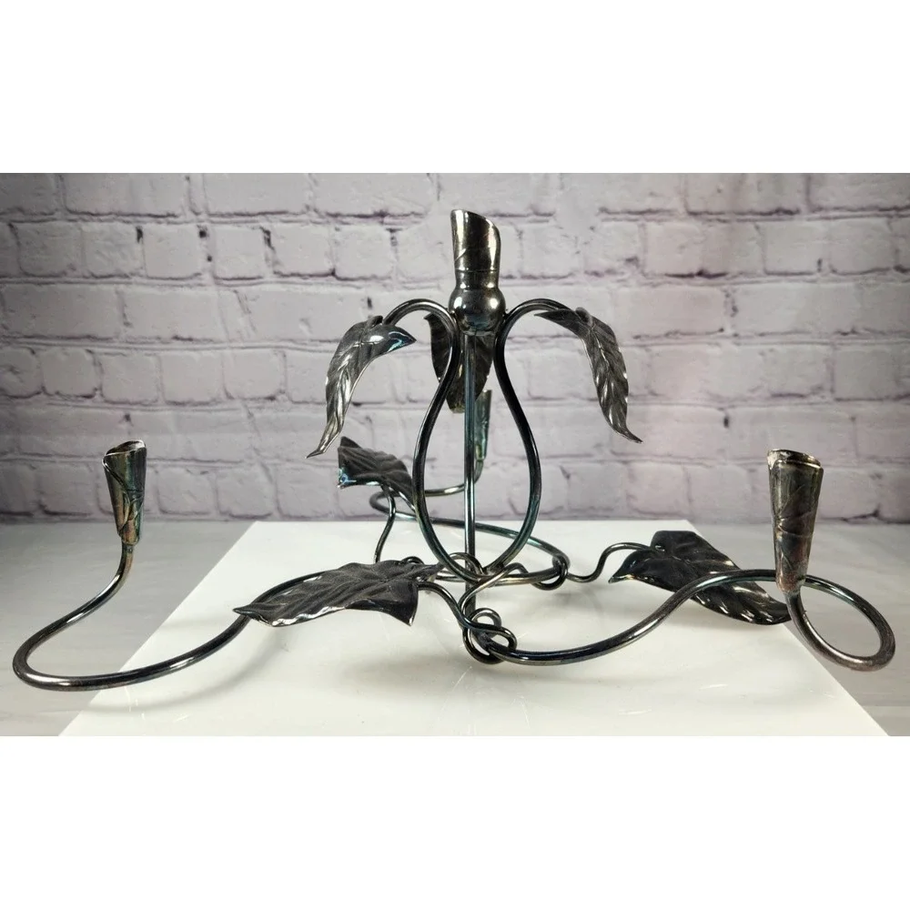 Vtg Candelabra / Centerpiece Silver Unique Decor Ivy Design Sm Diameter Candle