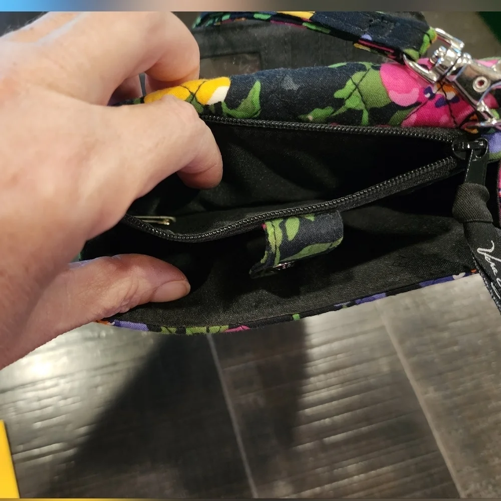 Vera Bradley pw30 floral convenient