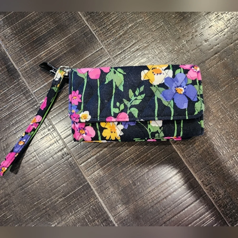Vera Bradley stylish size strap