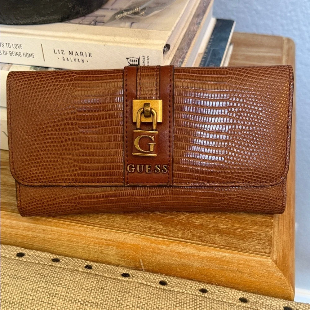 Guess Ginevra Textured Clutch Brown Crocodile Pattern Wallet