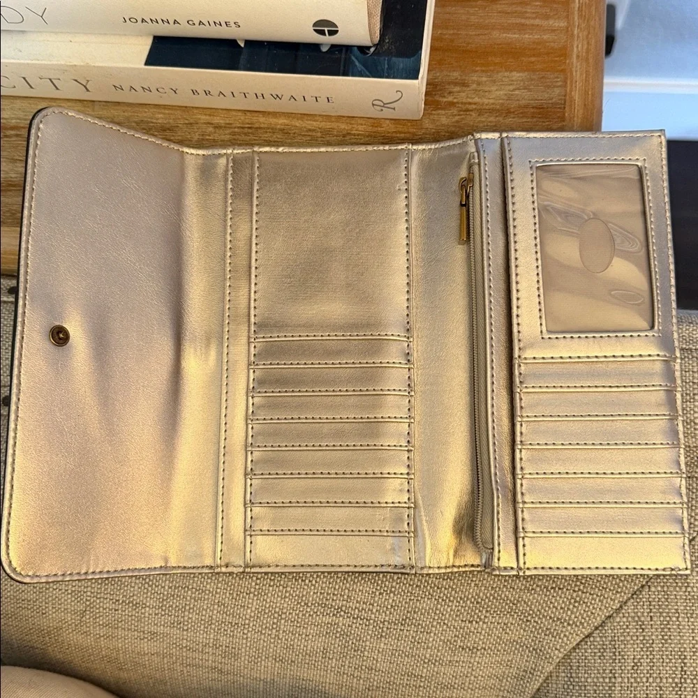 Guess Ginevra Textured Clutch Brown Crocodile Pattern Wallet