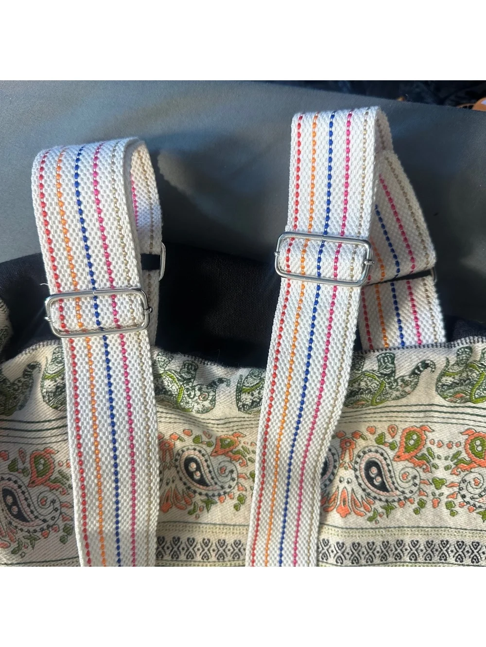 N/A adjustable straps