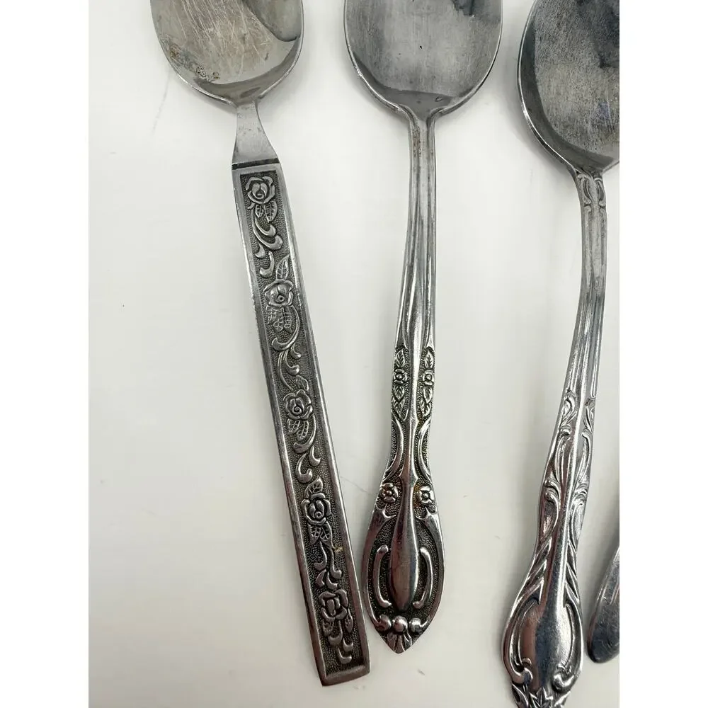Oneida set mismatched