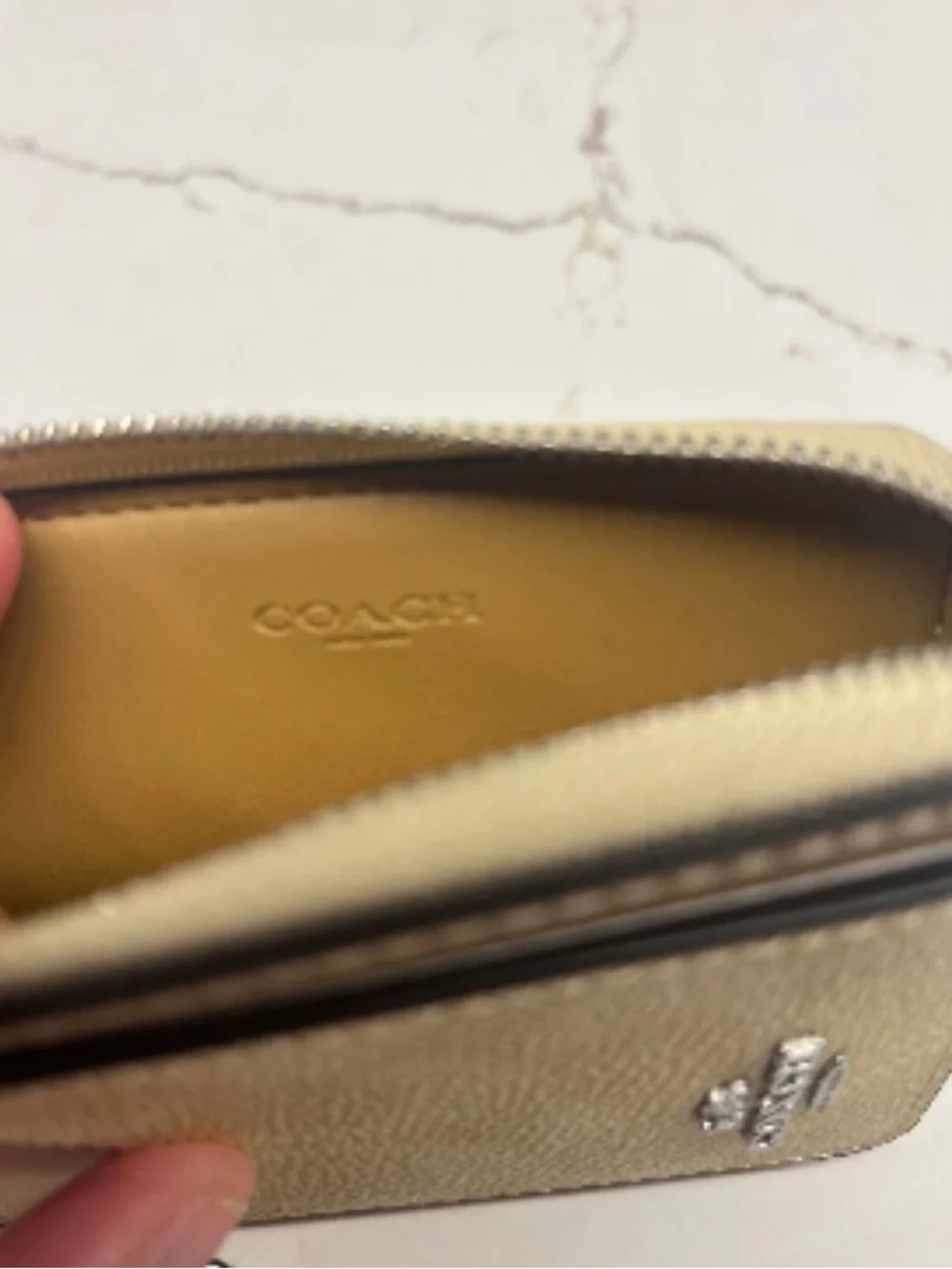 Coach measurements length