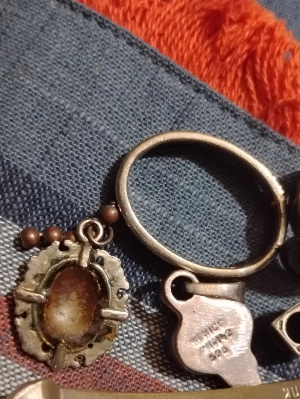 N/A classic silver