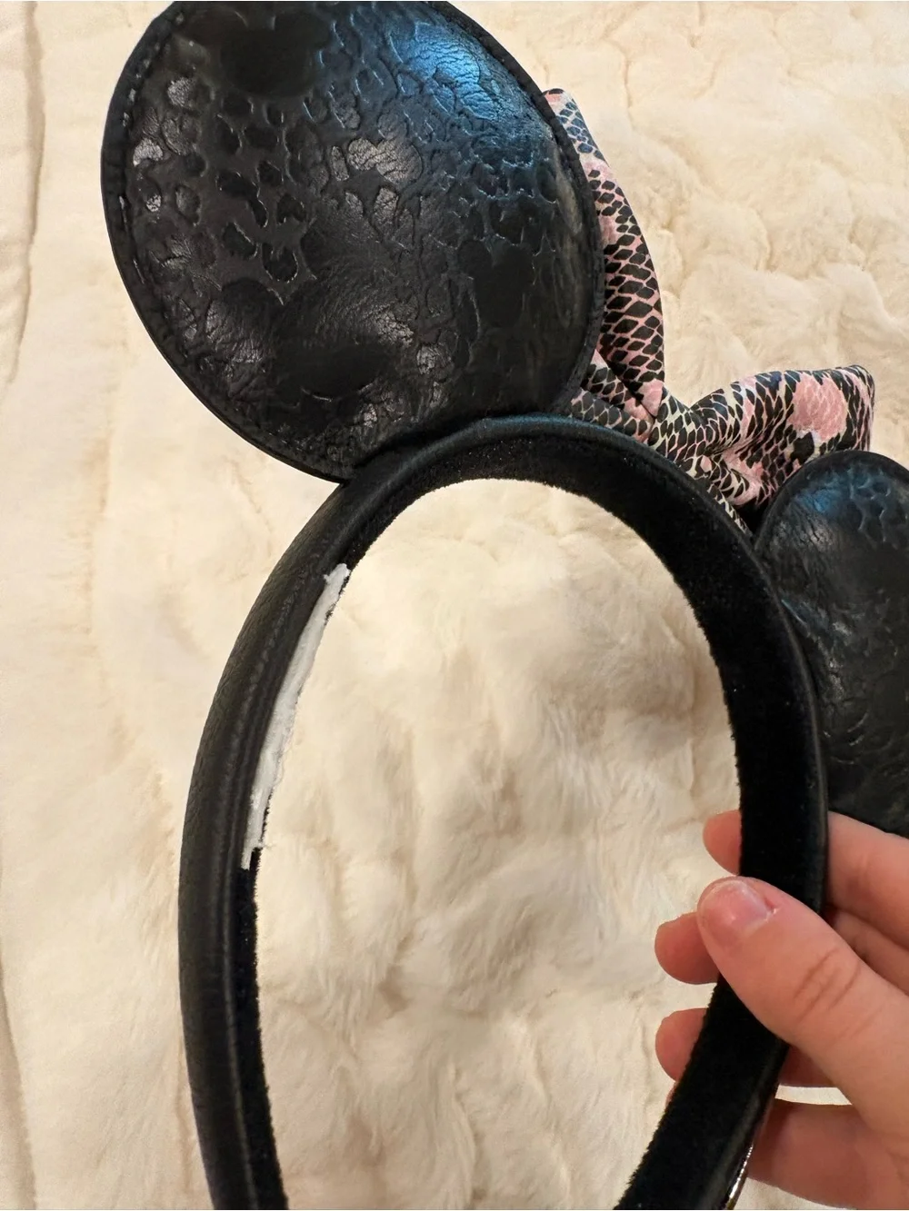 Loungefly Disney Animal Kingdom Black and Pink Minnie Mouse Ears Headband NWT