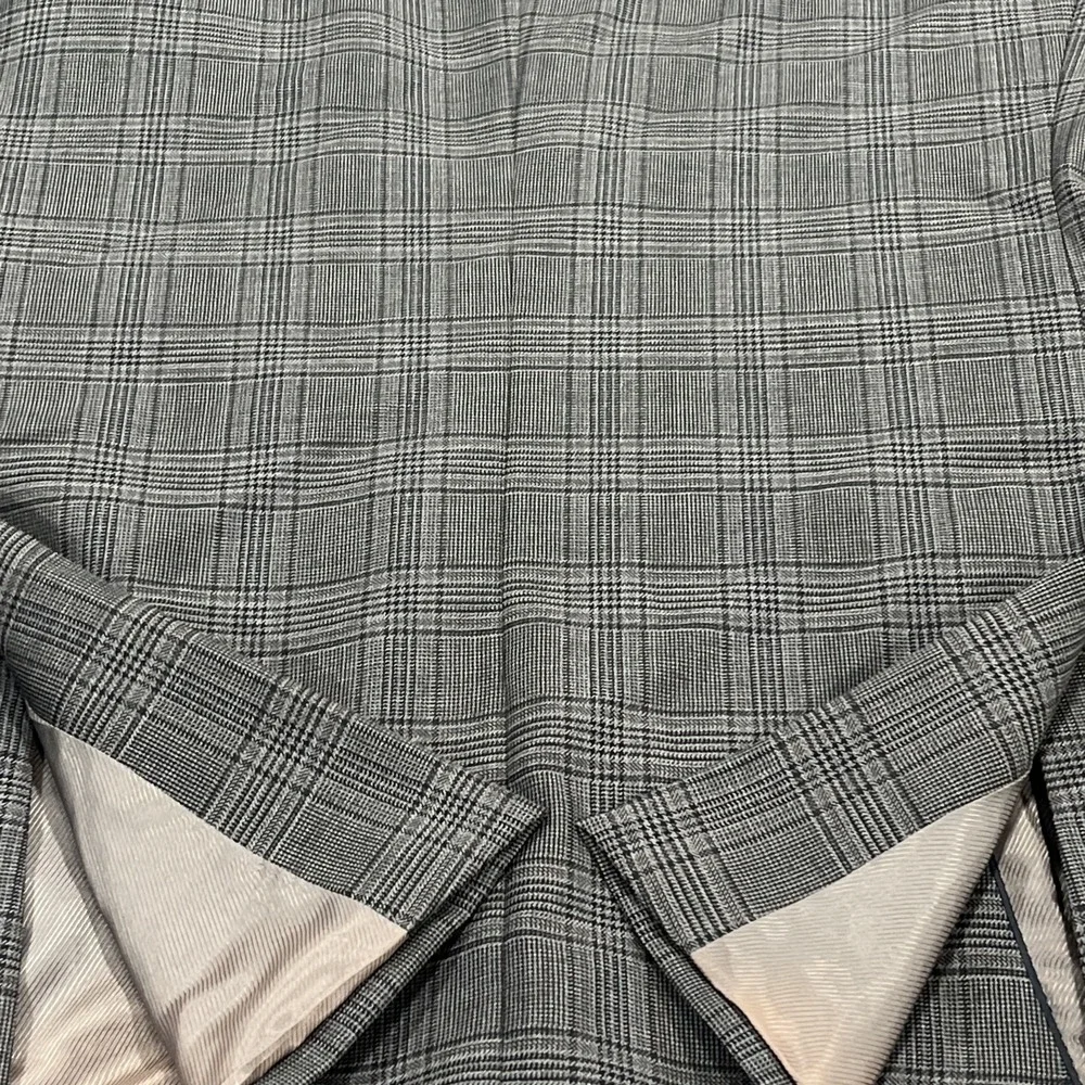 BOSS Hugo Boss Men's Tesse Biella Wool Gray Plaid Blazer Sport Coat Jacket 42R