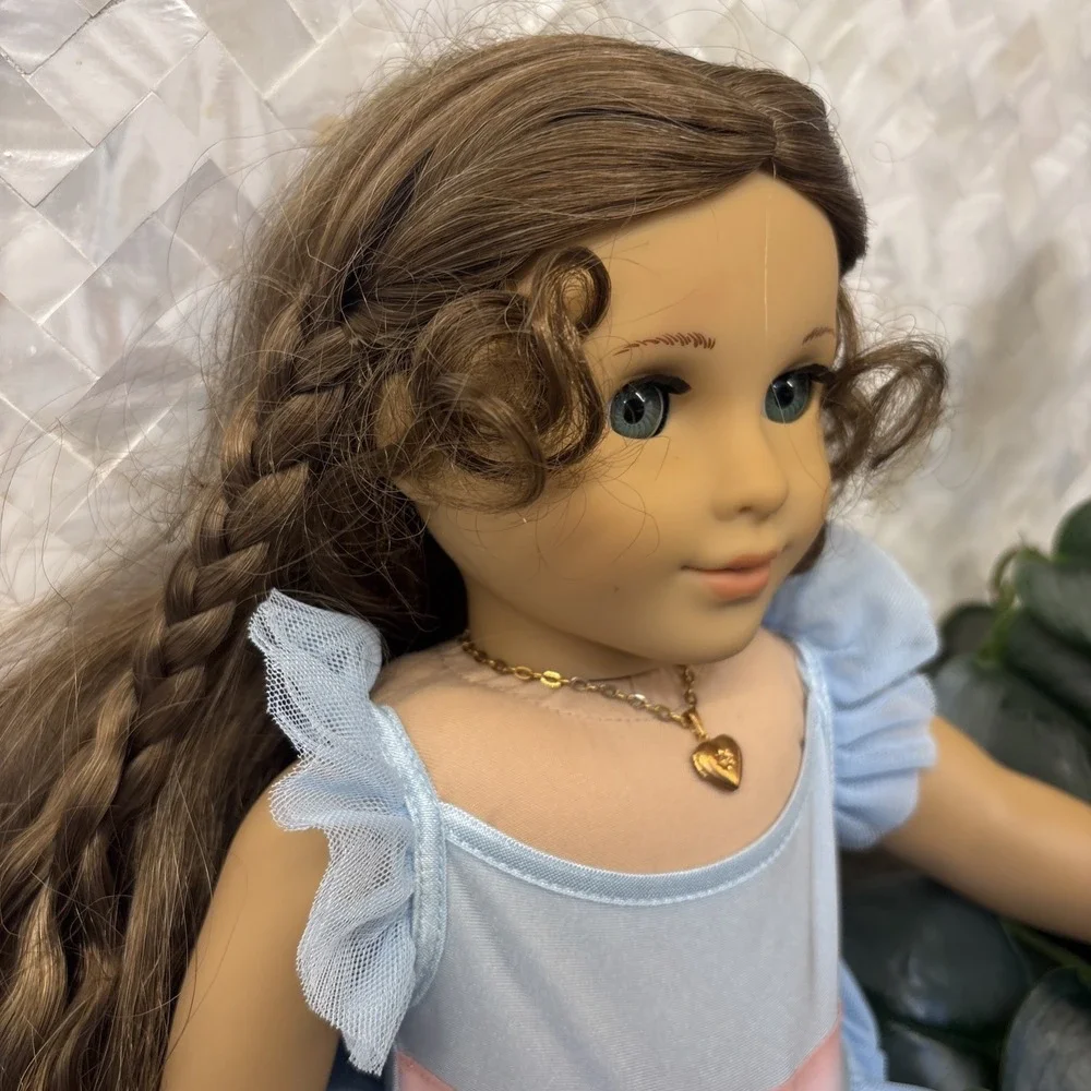 2011 American Girl Marie Grace Gardner Doll Retired Gold Colored Locket