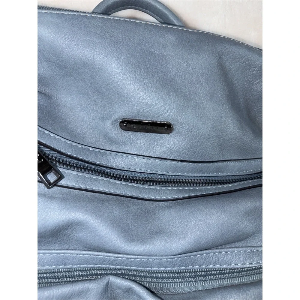 Cluci closure backpack seamlessly