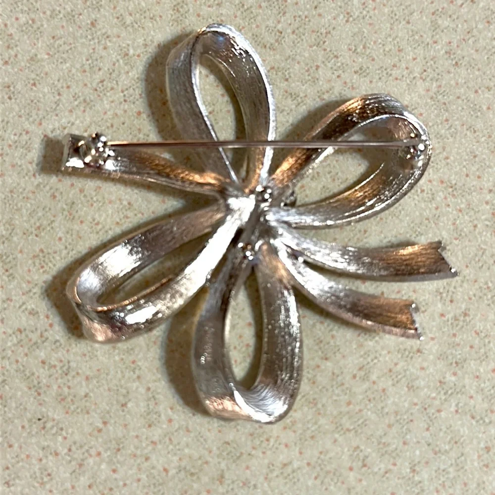 Trifari vintage crown