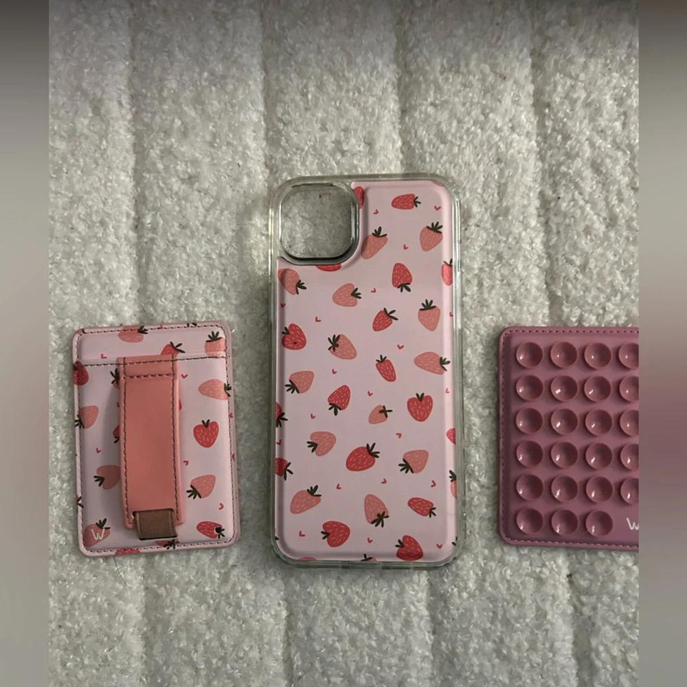 Walli Cases gently but