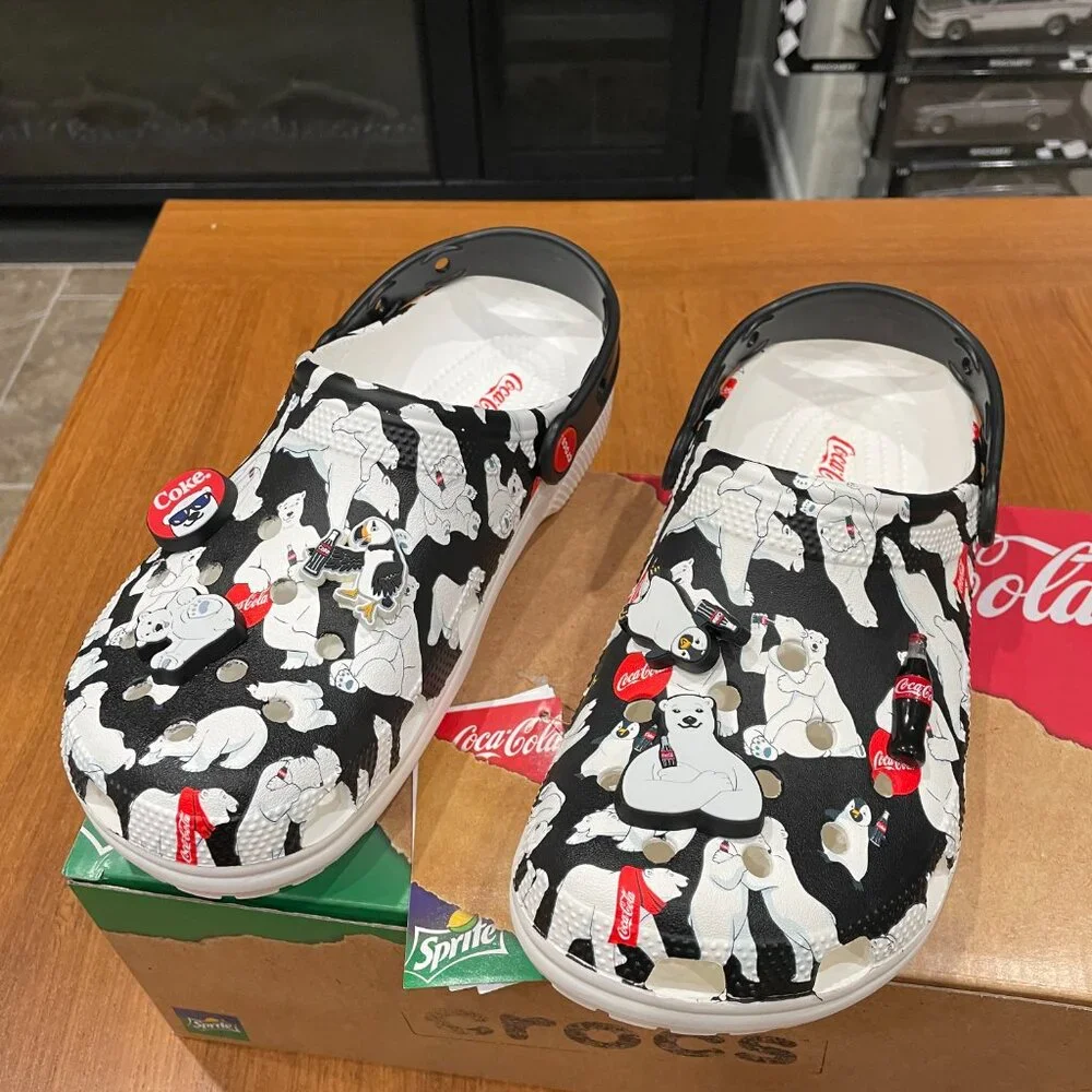 Crocs Coca Cola CLassic Clog White 209314-100 Size Men 9 . Women 11