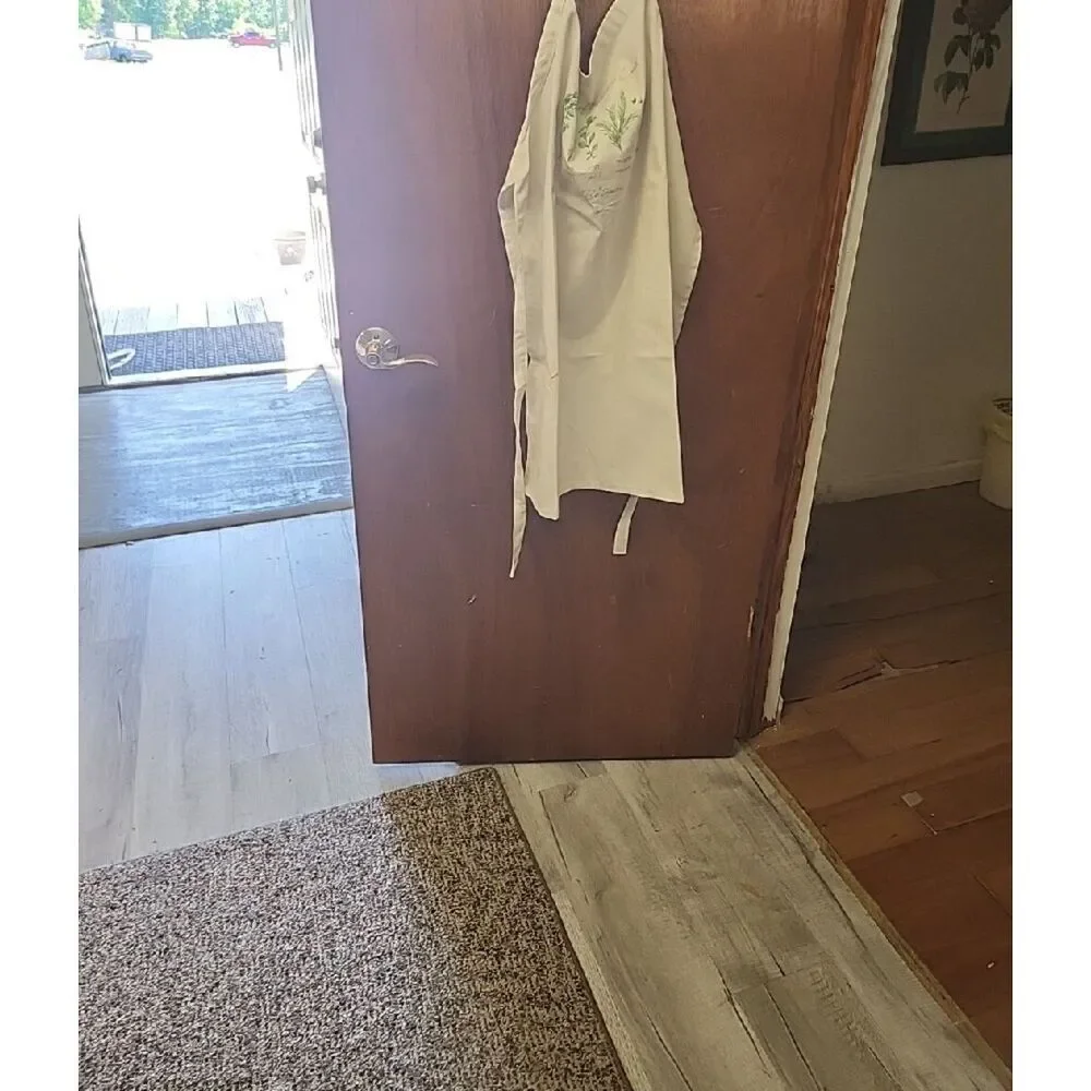 Source Unknown canvas apron