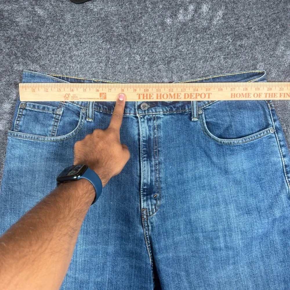 Levis levi 569