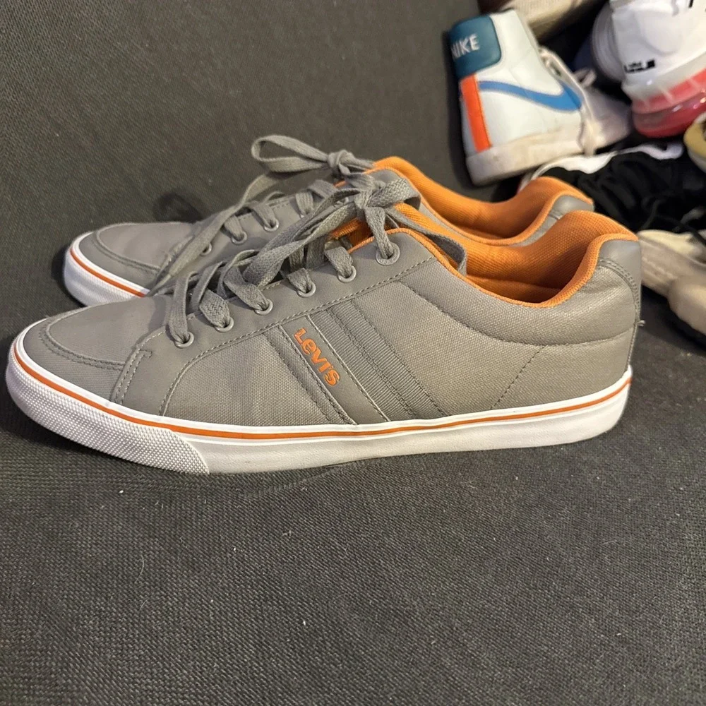 Levis product pair