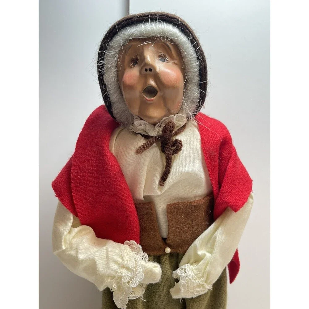 Vintage Byers Choice 1998 Grandma Grandparent Signed Caroler Holiday Doll