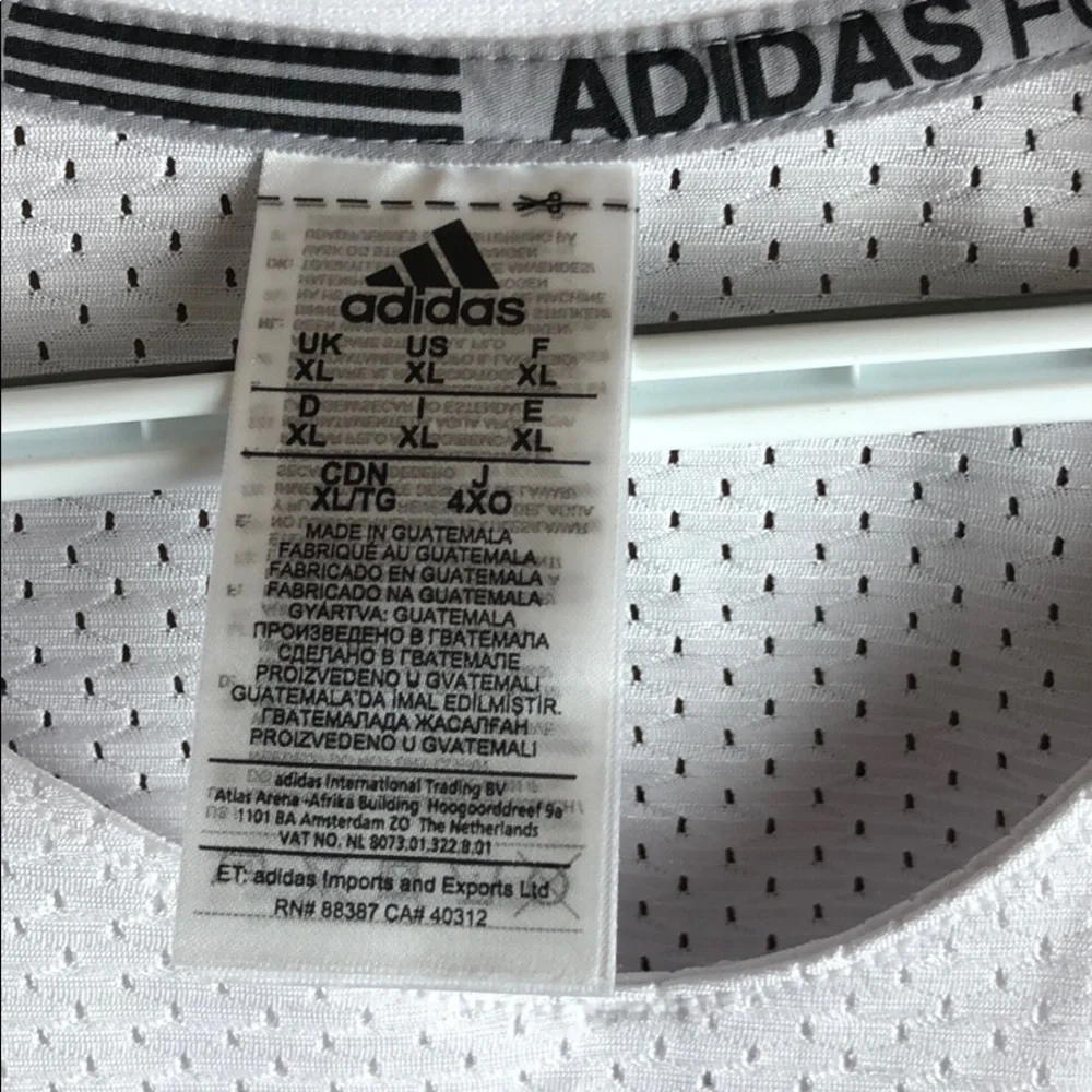 adidas Techfit Hyped men’s Football Jersey new with tags