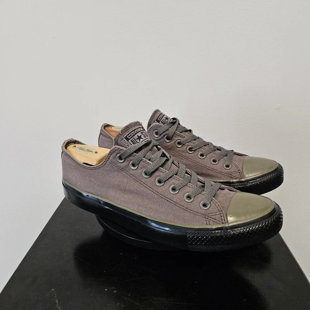 Converse Chuck Taylor  117961F Low Top Gray/Black Sneaker Shoes Men's 10
