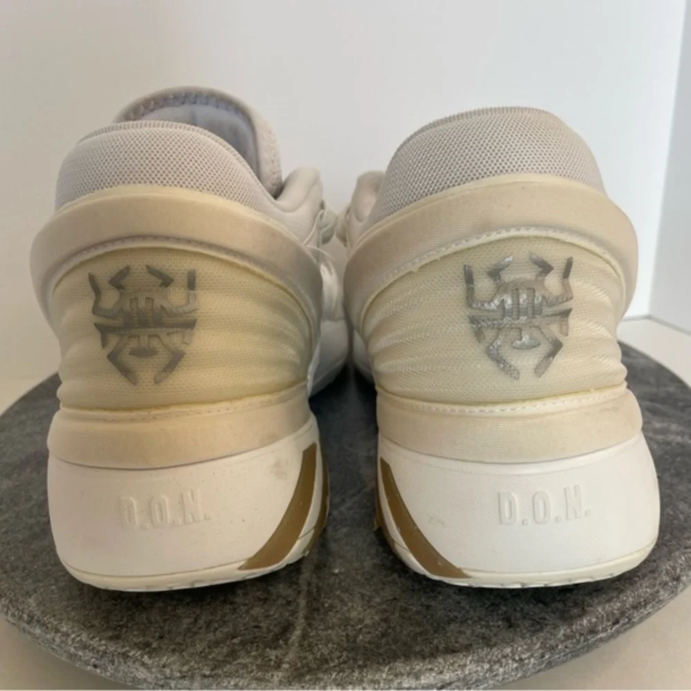 💛 Adidas D.O.N. Issue #2 White Gold Metallic Sneakers