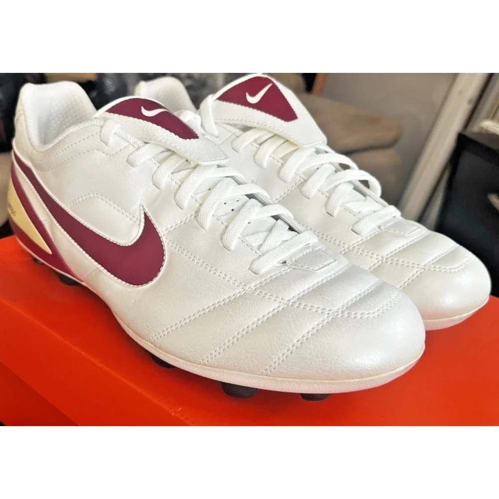 Vintage Nike Tiempo Natural II VT White/Crimson Soccer Cleats Men's Size 11.5