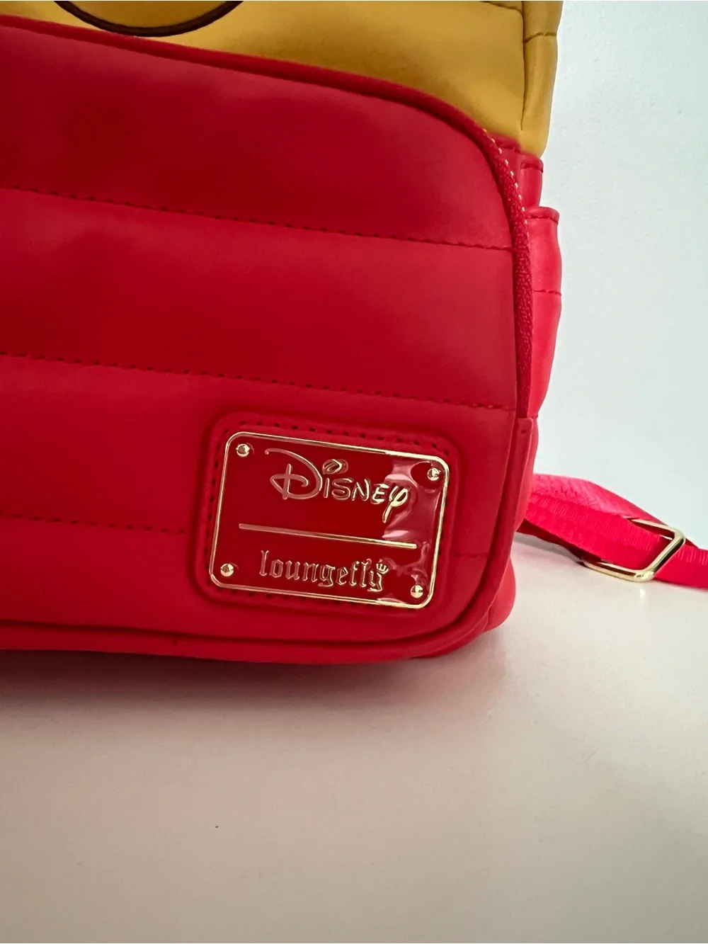 Loungefly compartment zip