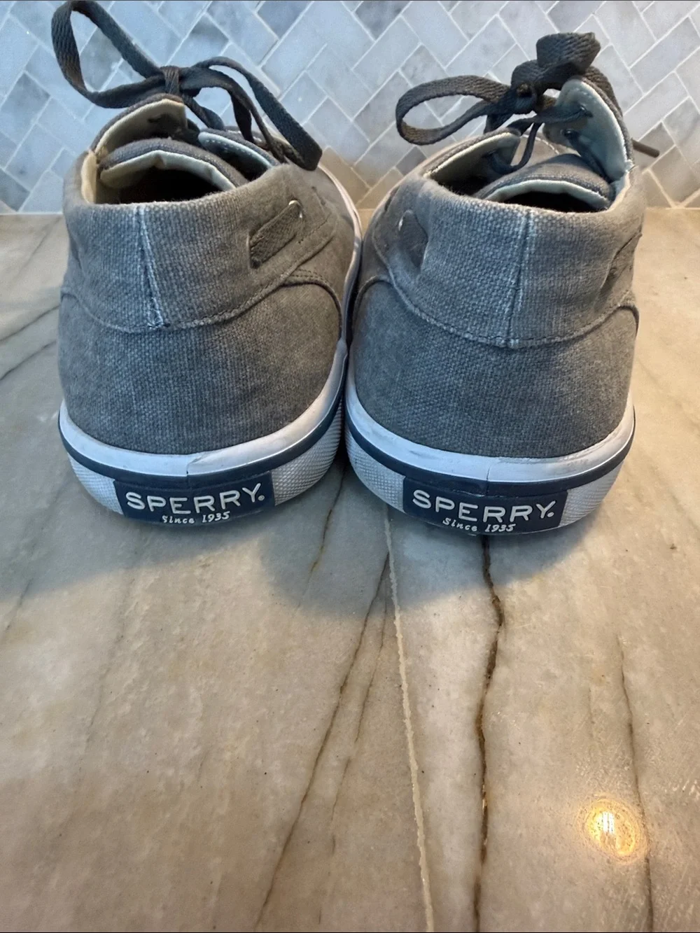 Sperry Men's Gray Canvas Boat Shoes with White Outsole Size 9.5