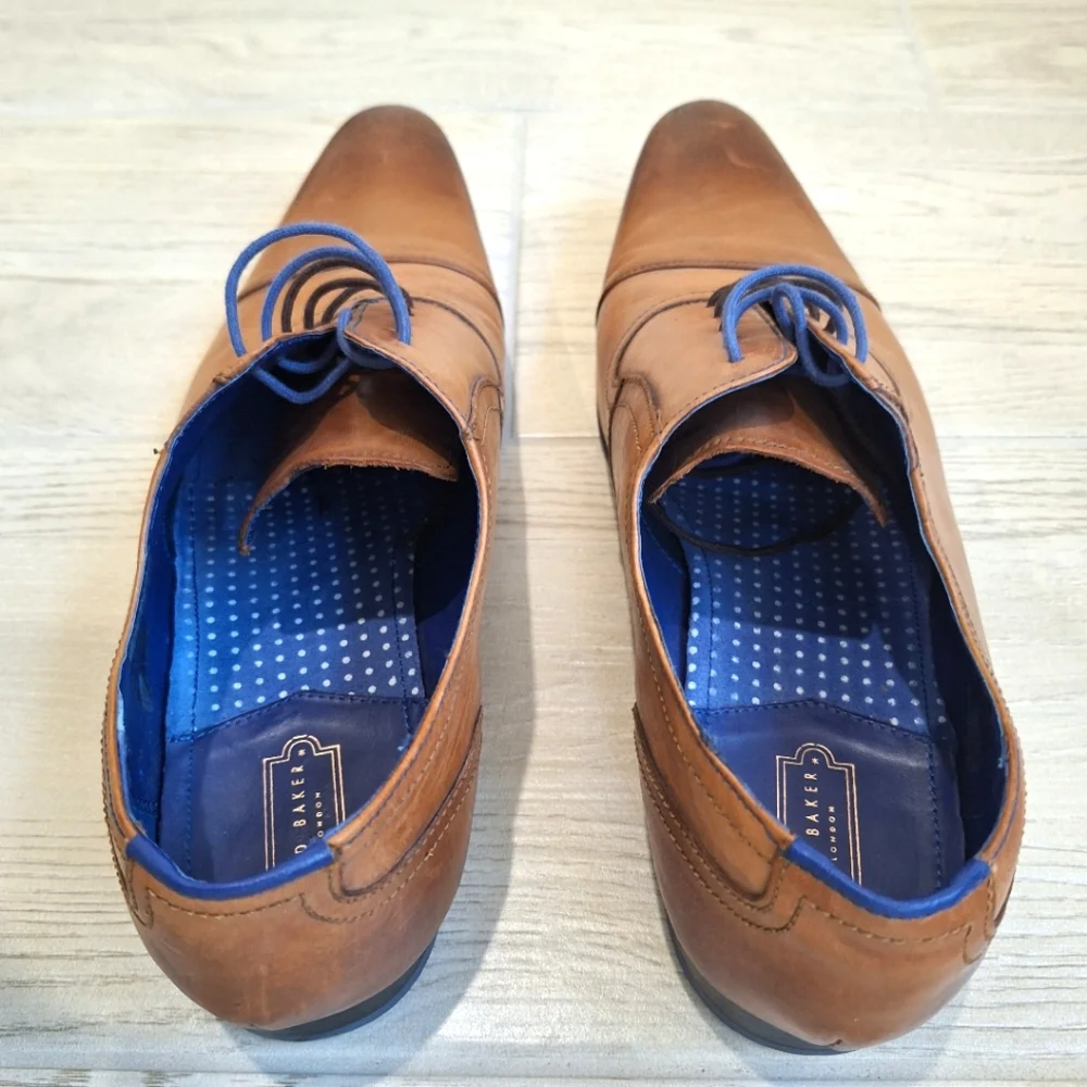 Ted Baker London occasion upper