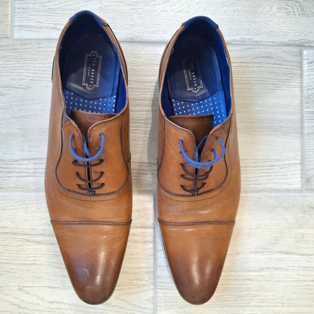 Ted Baker London stylish formal upper