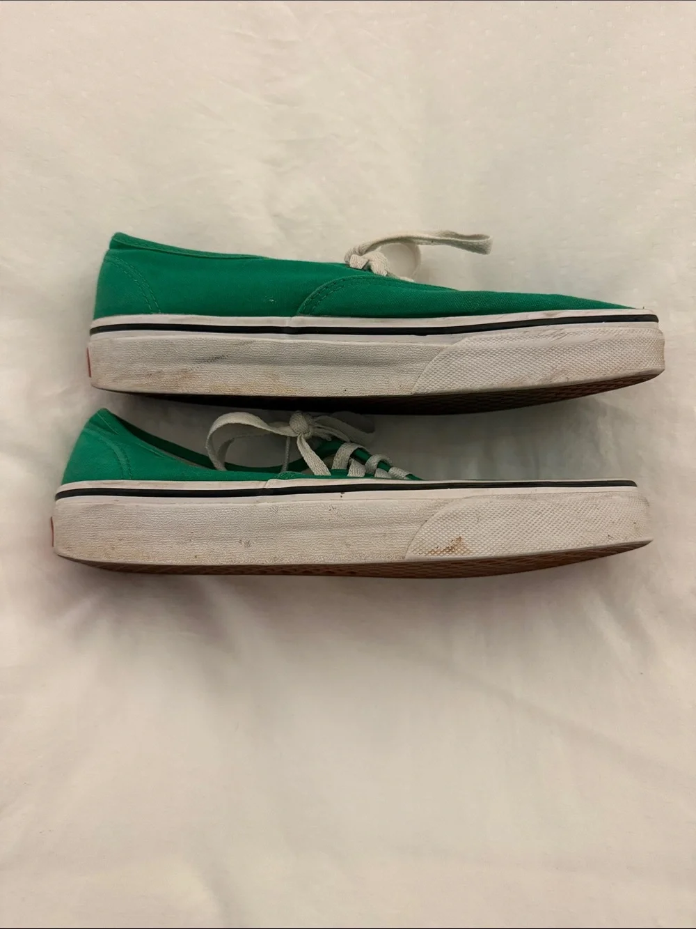 Vans white low