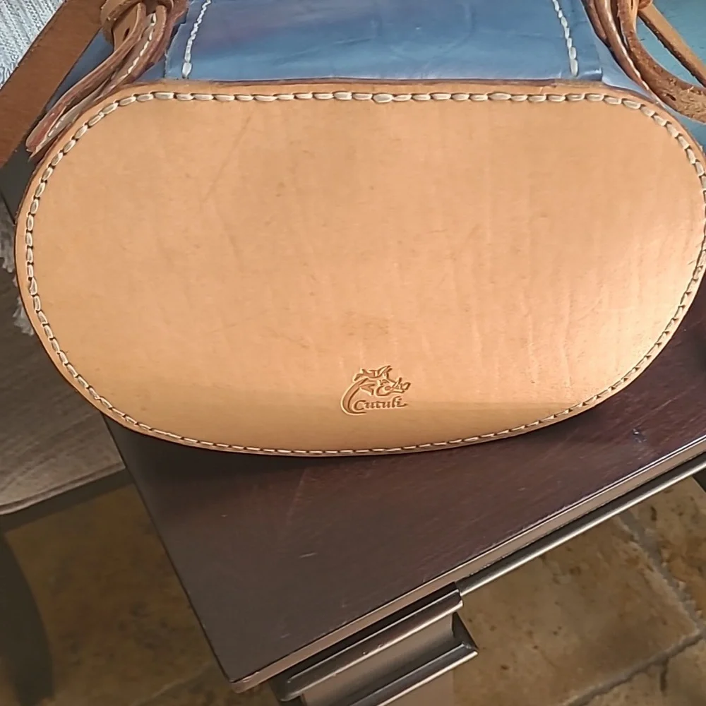cutuli backpack bottom