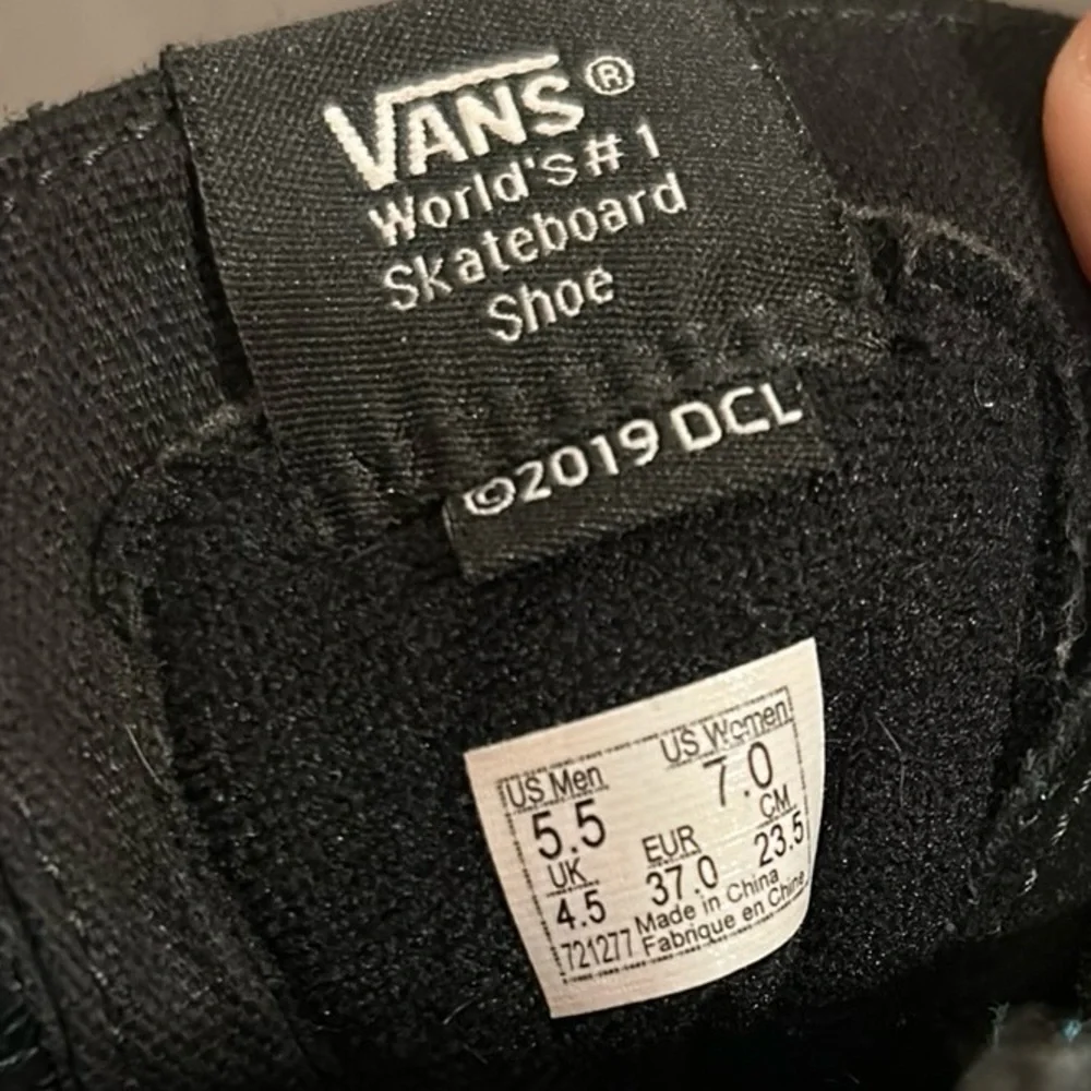 Vans Shark Week x Sk8-Hi Unisex Size M5.5 W7