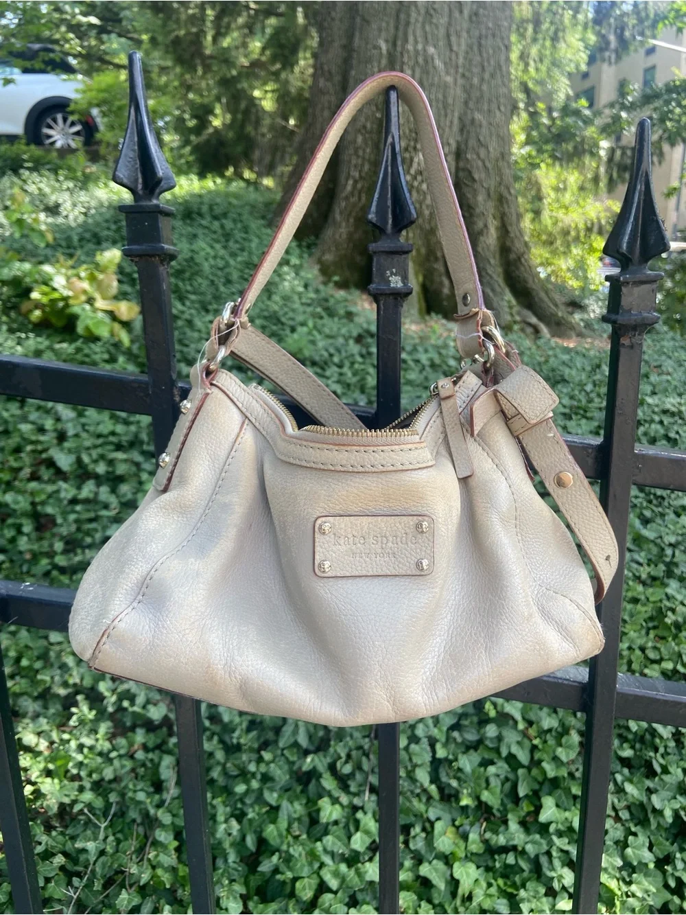 Vntg Kate Spade Cream shabby chic purse