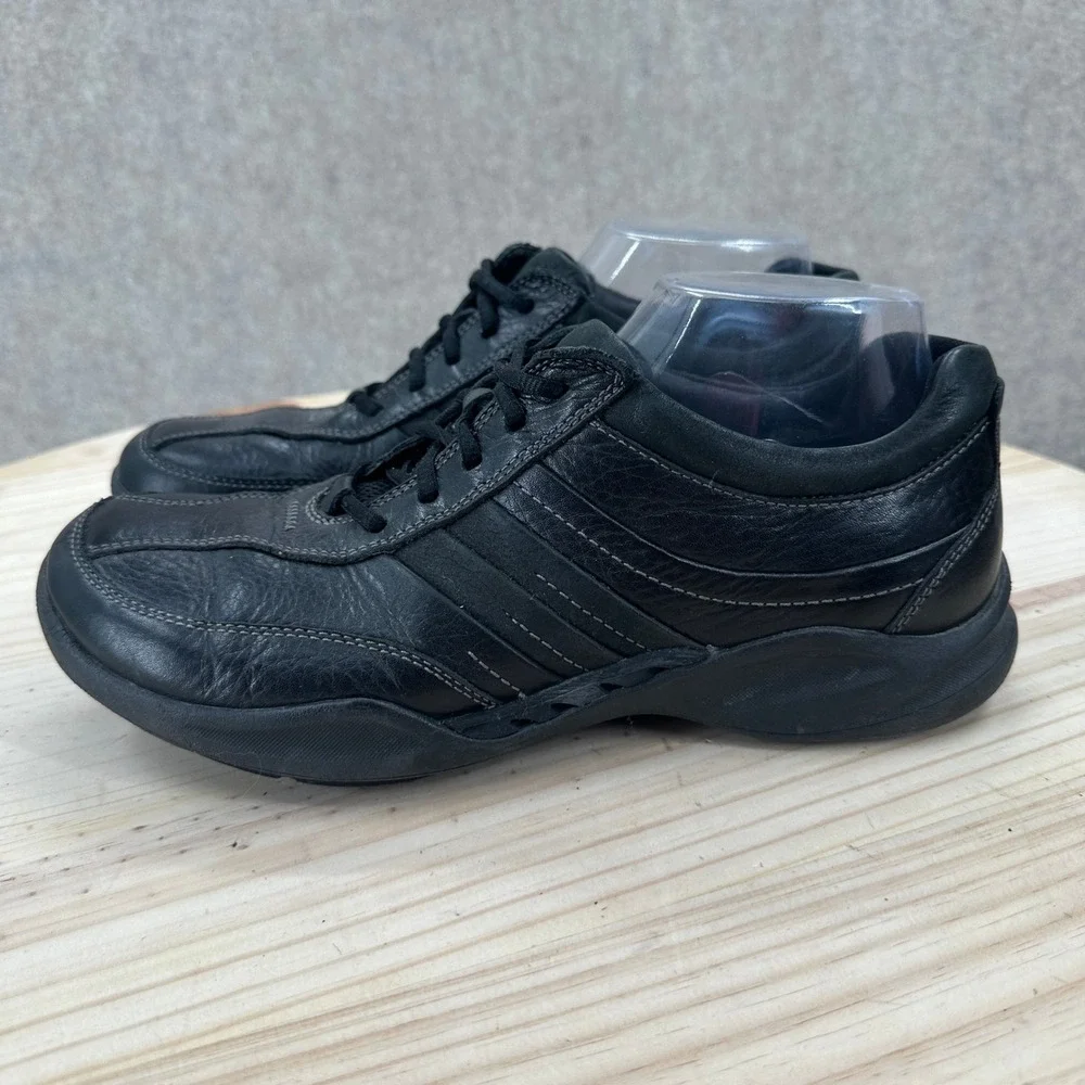 Clarks unstructured black