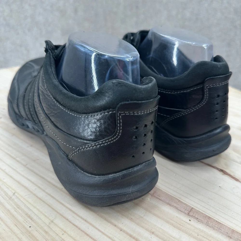 Clarks unstructured black